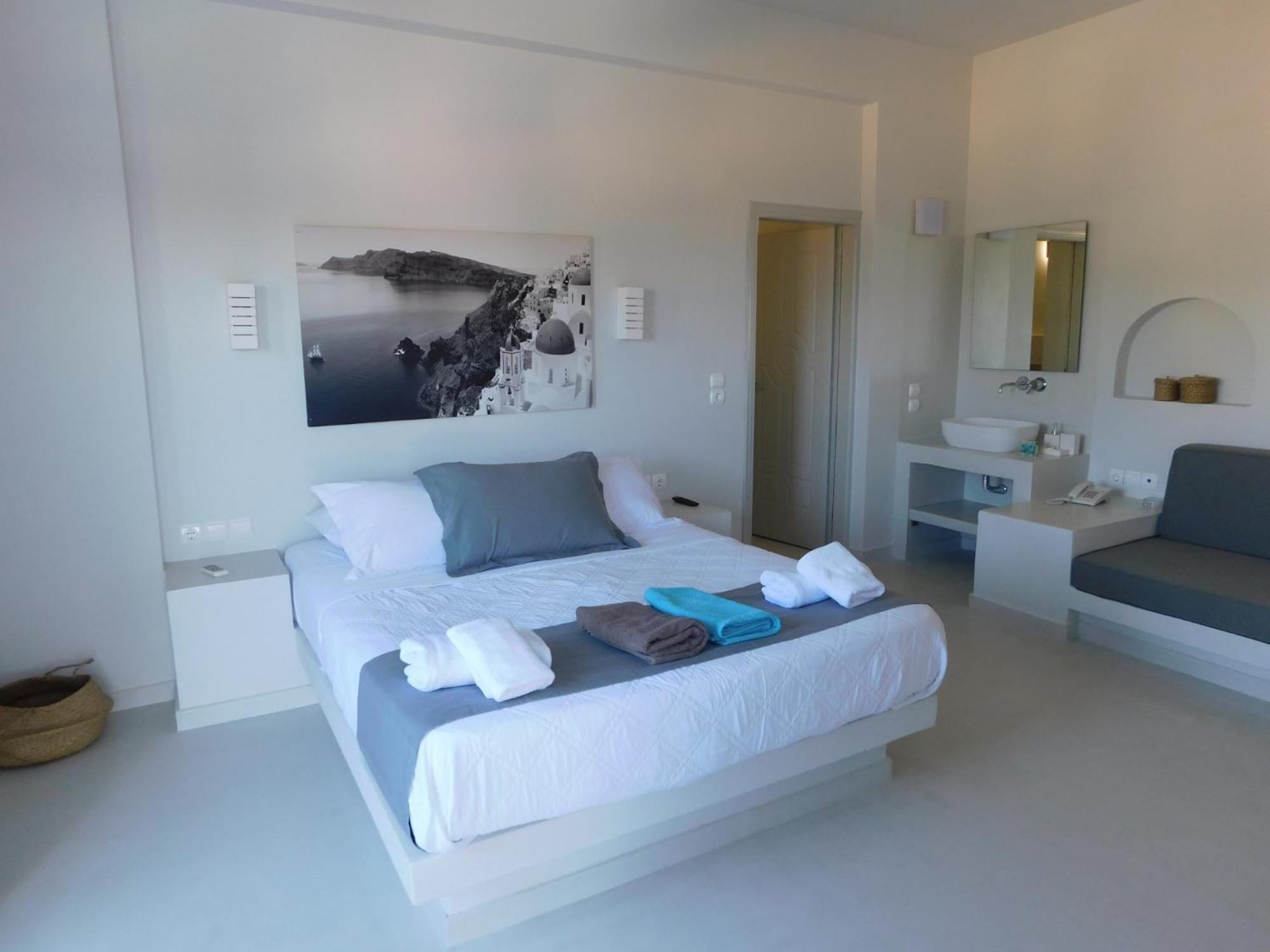 Happy Fish Rooms- Beachfront Perissa  Exterior foto