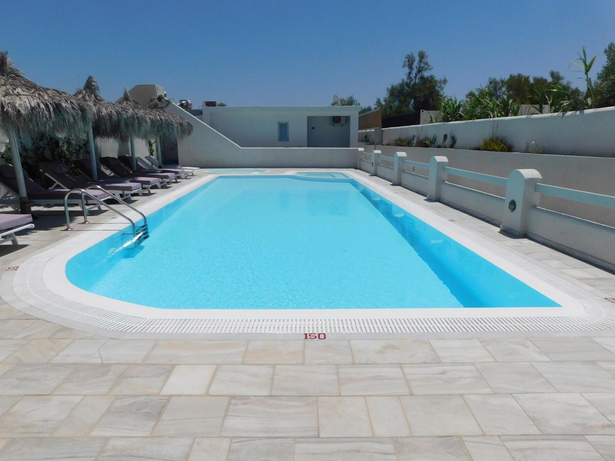 Happy Fish Rooms- Beachfront Perissa  Exterior foto